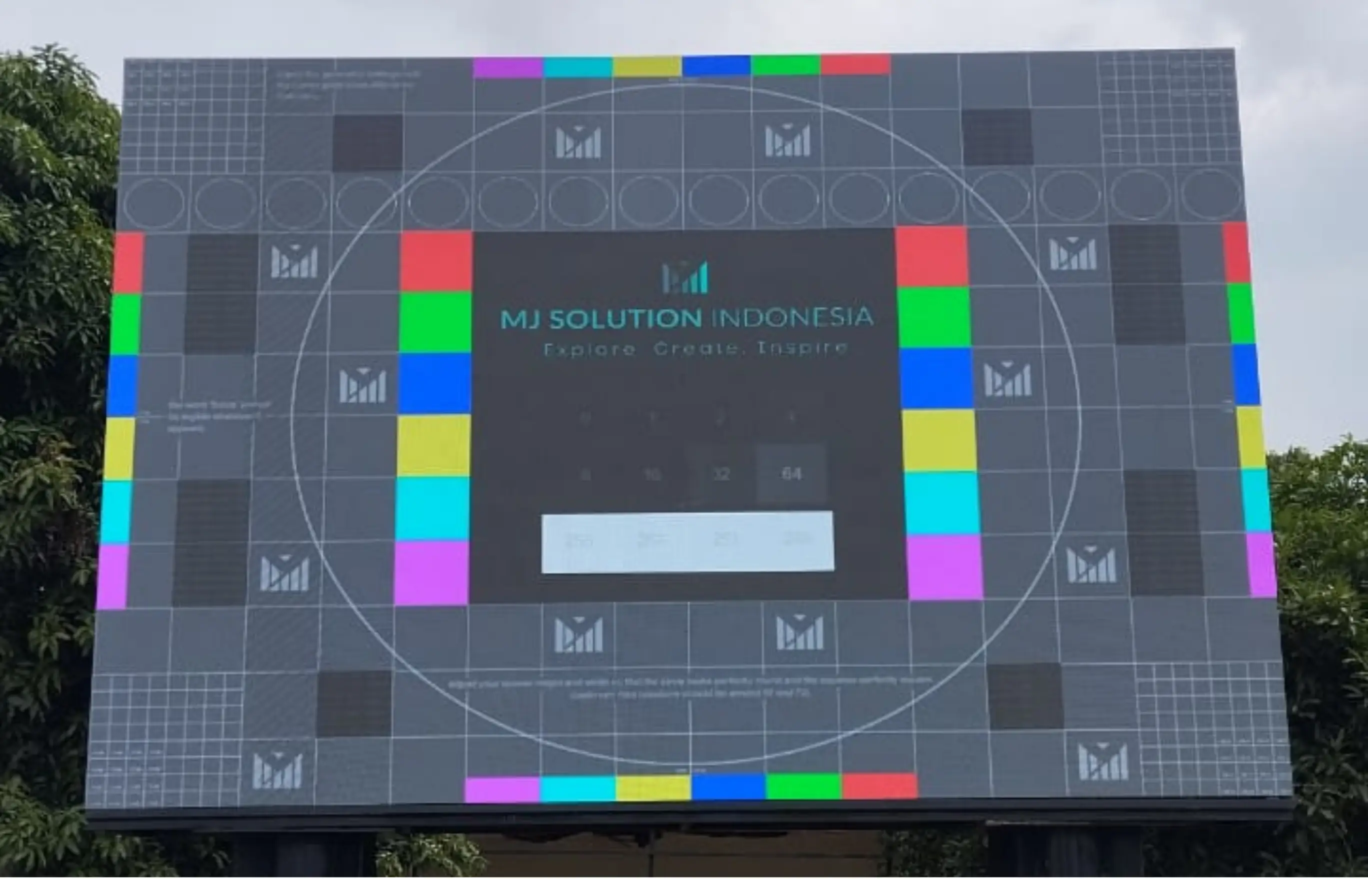 DISPORA Serang Improves Information and Interaction with Outdoor Videotron-1